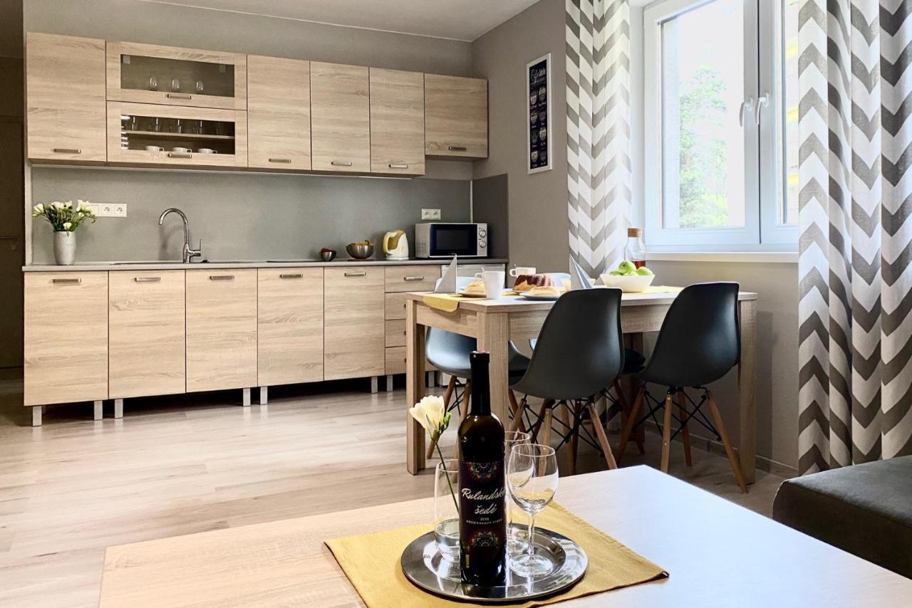 City Apartments Liptovský Mikuláš エクステリア 写真