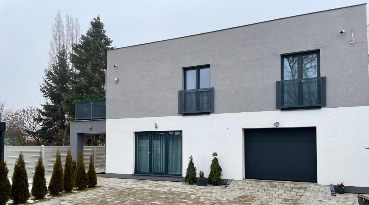City Apartments Liptovský Mikuláš エクステリア 写真